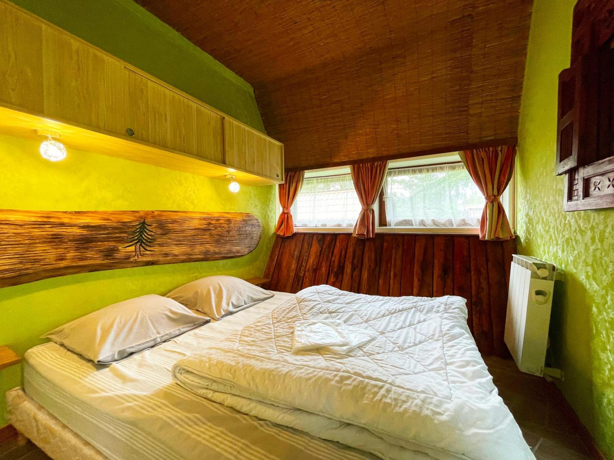 Chalets Des Trois Hetres Plombières-les-Bains Zewnętrze zdjęcie
